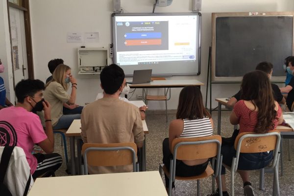 studenti finalisti durante la gara_ studenti finalisti durante la gara_